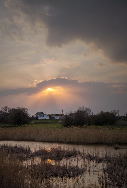 Фотография - Солнце над домиком, автор - Белянский Александр