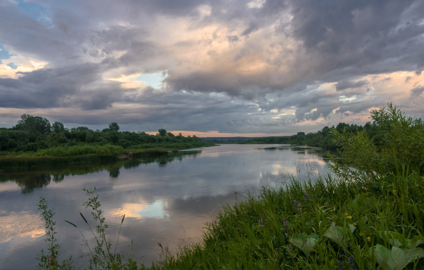 Фотография - Рассвет над рекой - 2, автор - Валентин Котляров