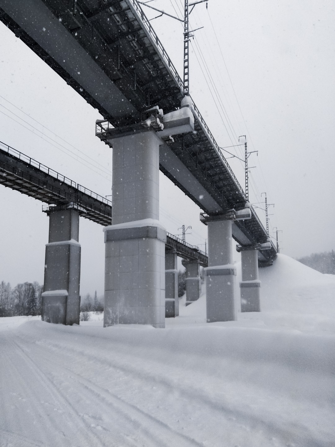 Фотография - Под мостом, автор - Владислав Бережной